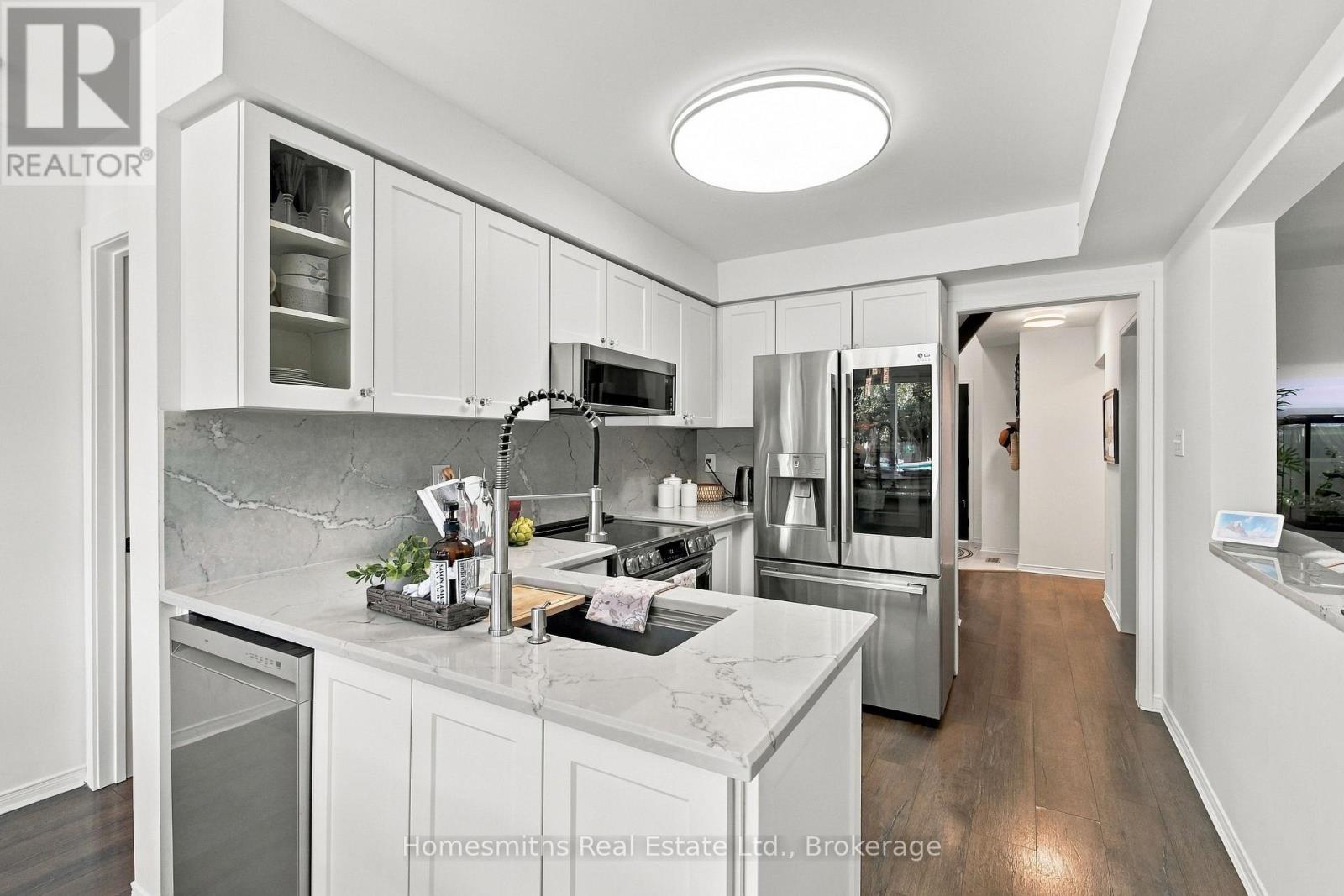 45 GRANVILLE DRIVE - 13