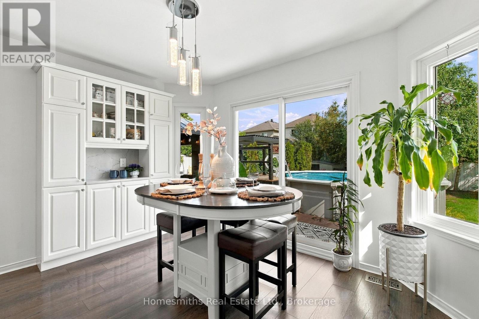 45 GRANVILLE DRIVE - 16