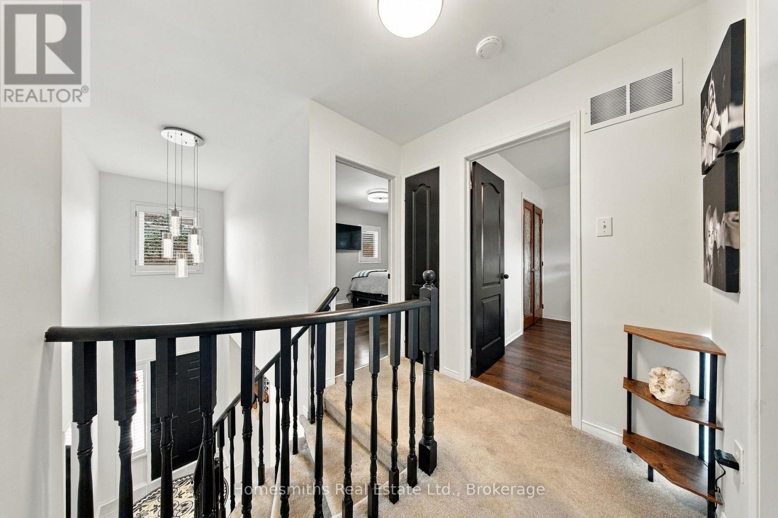 45 GRANVILLE DRIVE - 22
