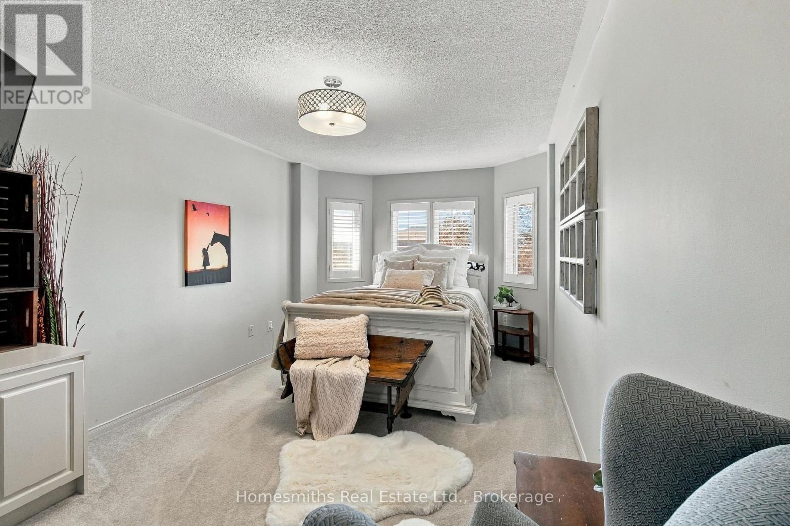 45 GRANVILLE DRIVE - 29