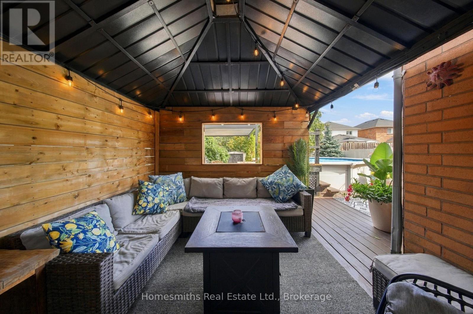 45 GRANVILLE DRIVE - 47