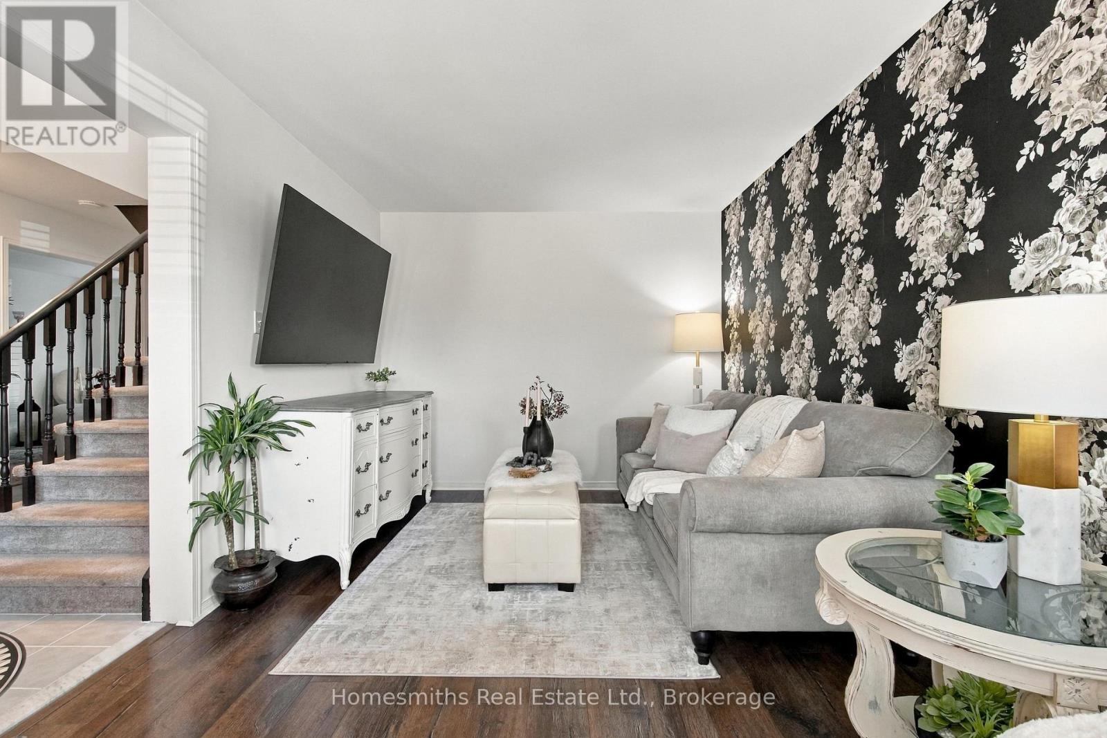 45 GRANVILLE DRIVE - 7