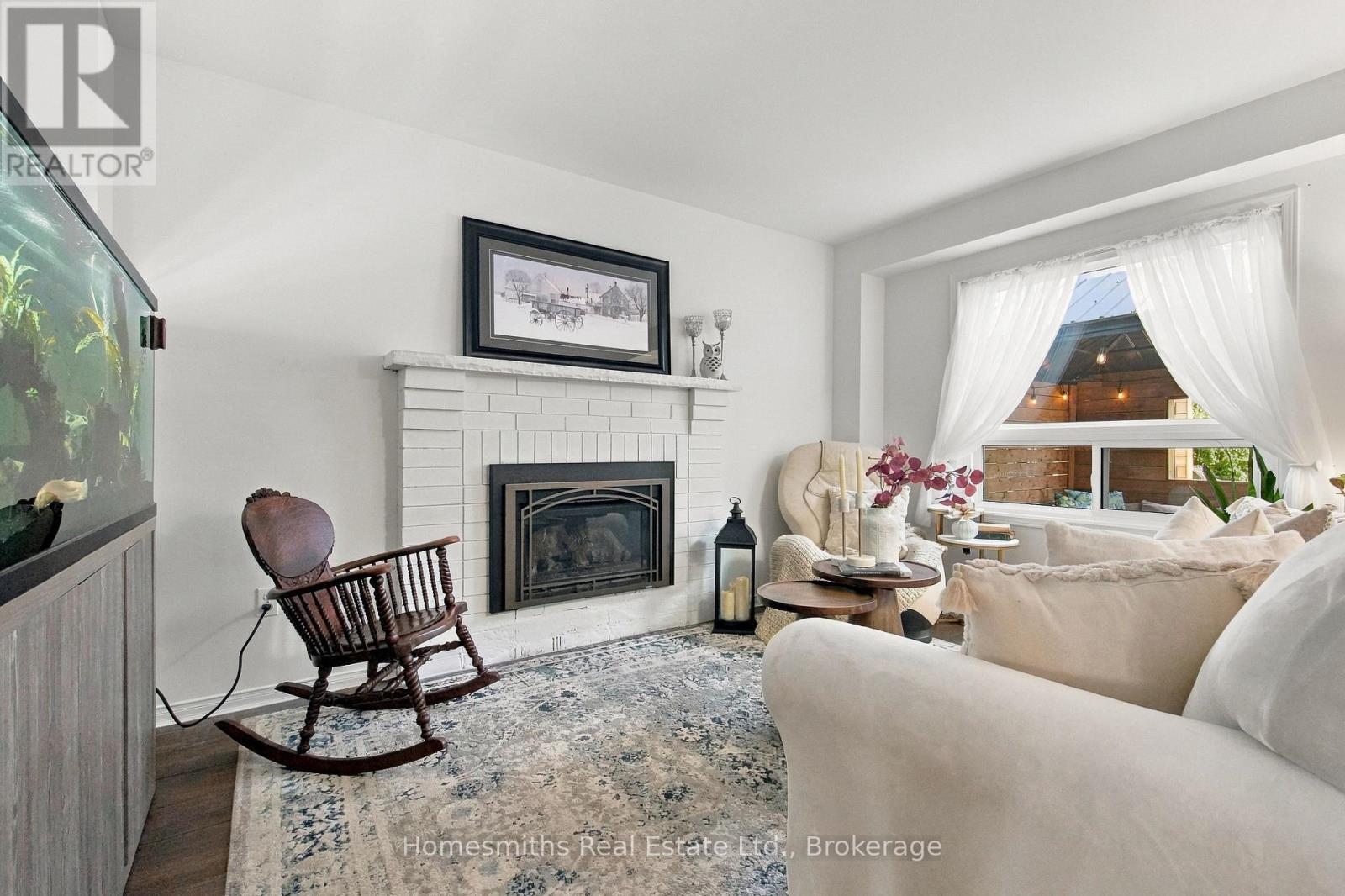 45 GRANVILLE DRIVE - 8