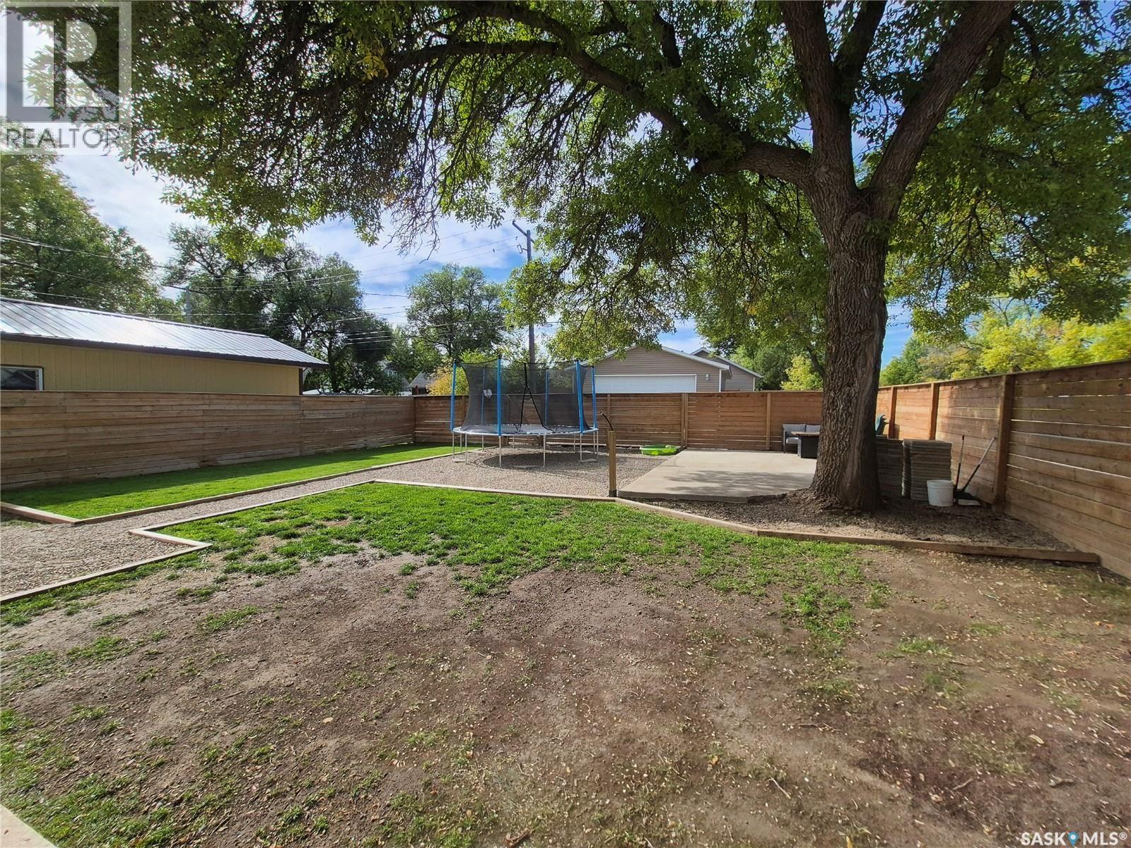 390 6th AVENUE NW - Image 30