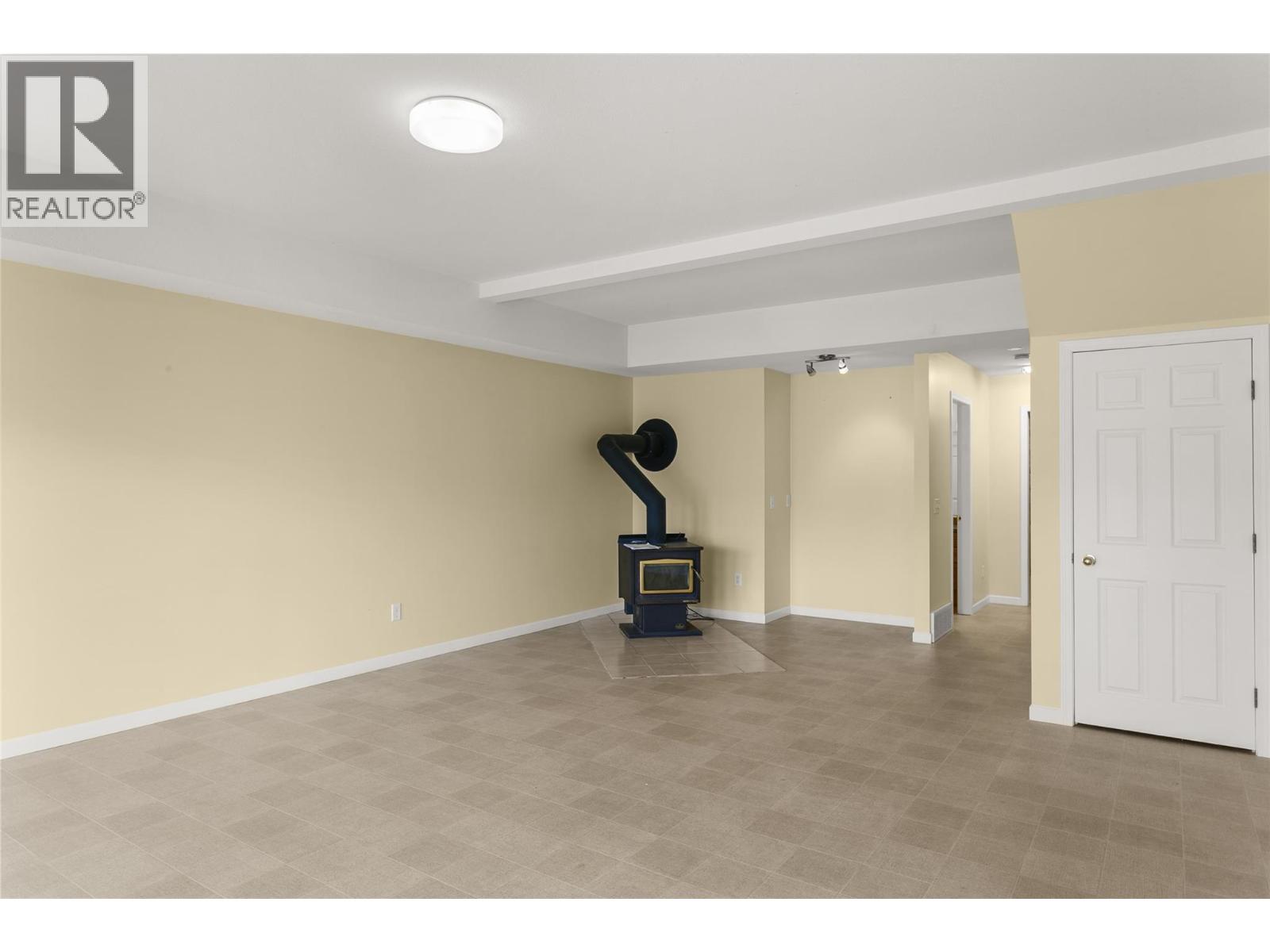 16575 Toby Road, Lake Country