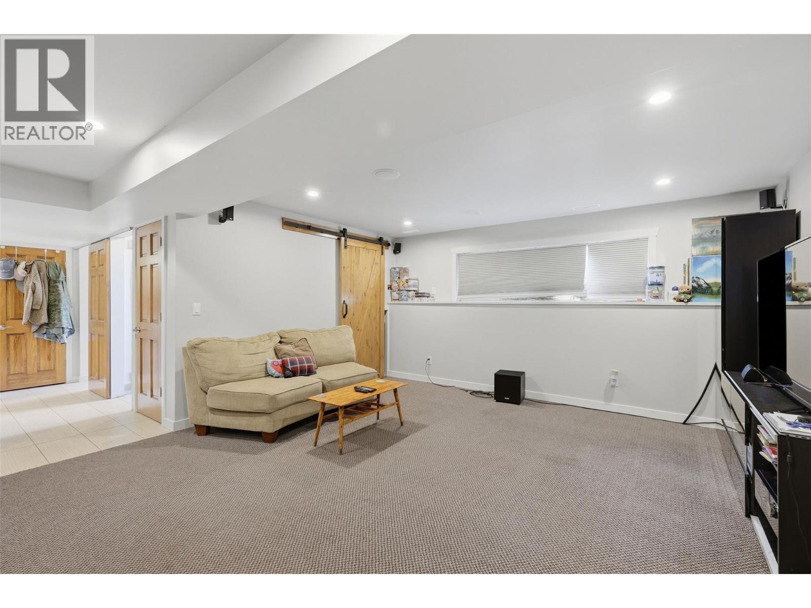 4809 Bolean Drive - 27