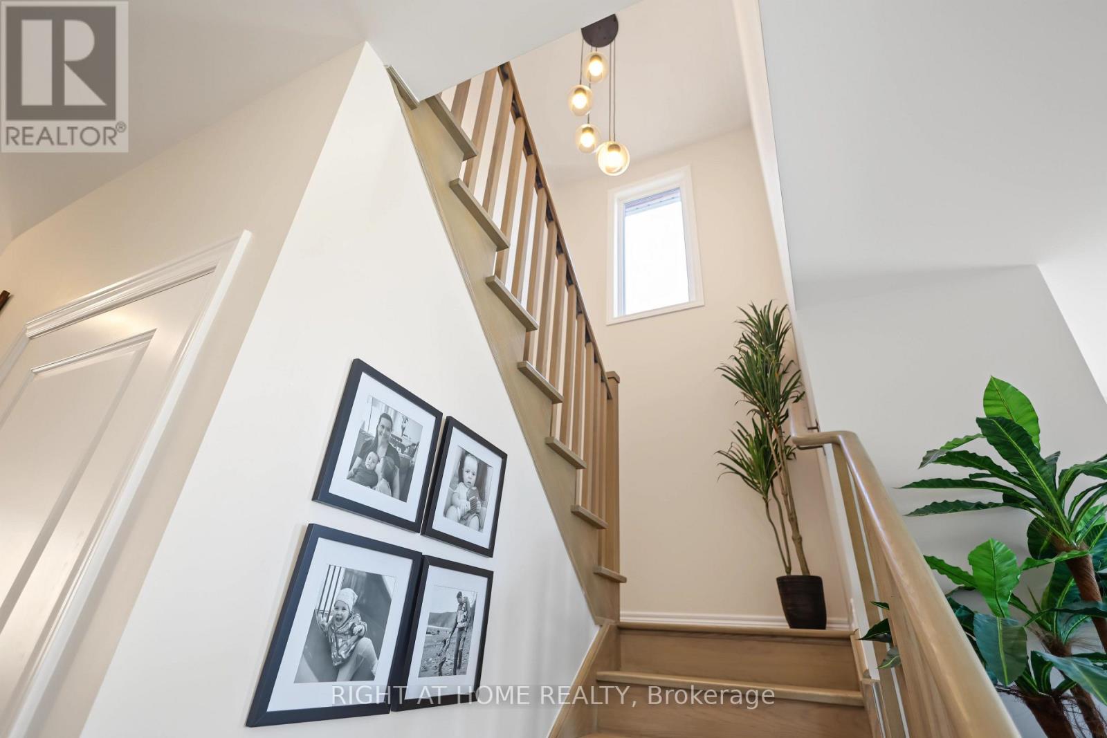 335 BUSATO DRIVE - 16