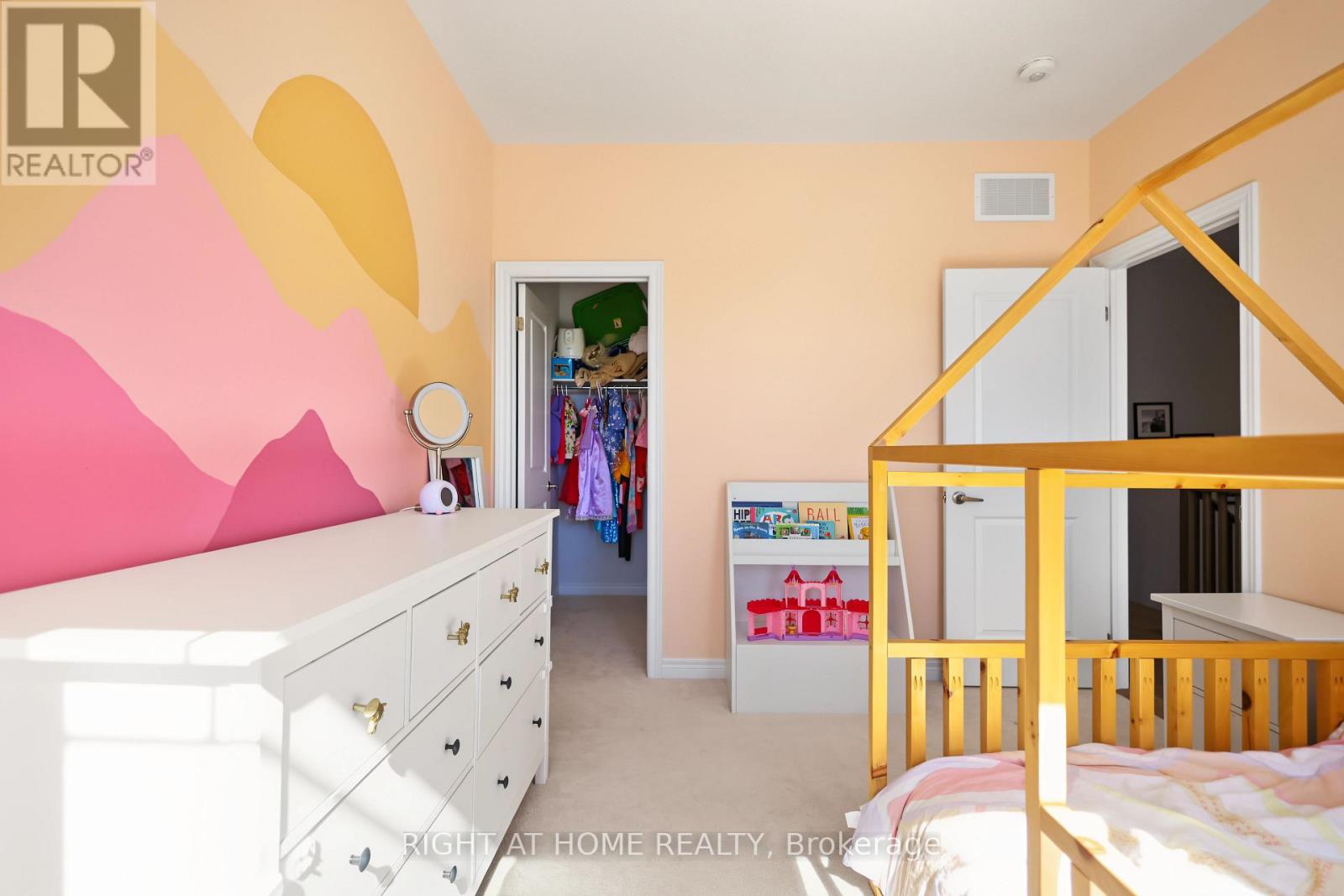 335 BUSATO DRIVE - 25