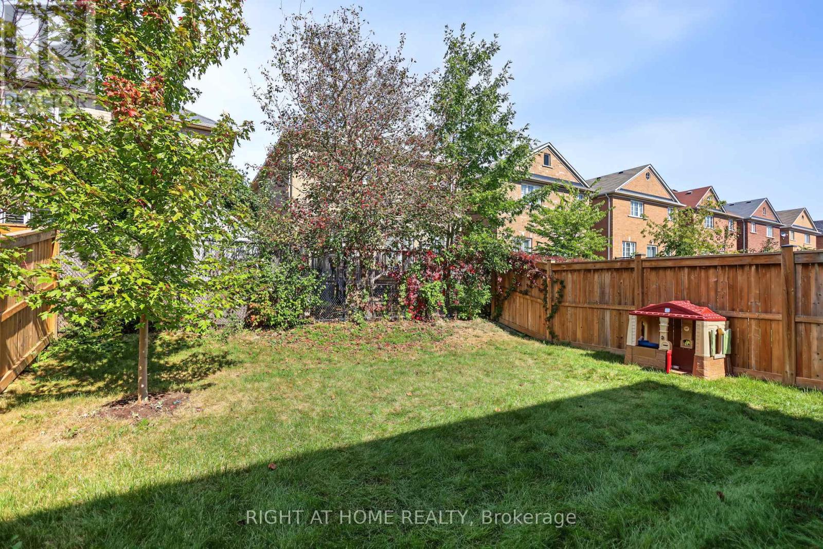335 BUSATO DRIVE - Image 44