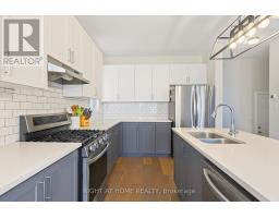 Laundry room - 335 Busato Drive, Whitchurch Stouffville, ON L4A4V1 Photo 9