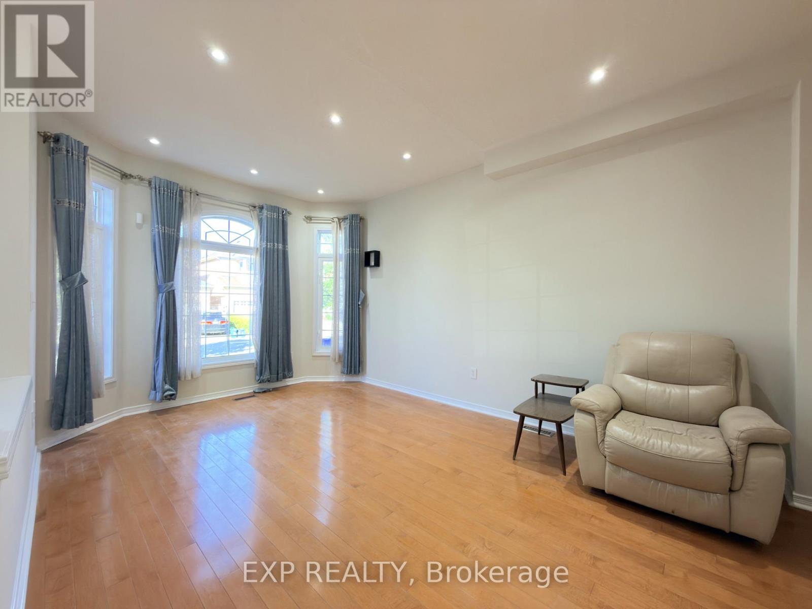 7 DAVIDOFF STREET, Markham (Wismer) — photo 6