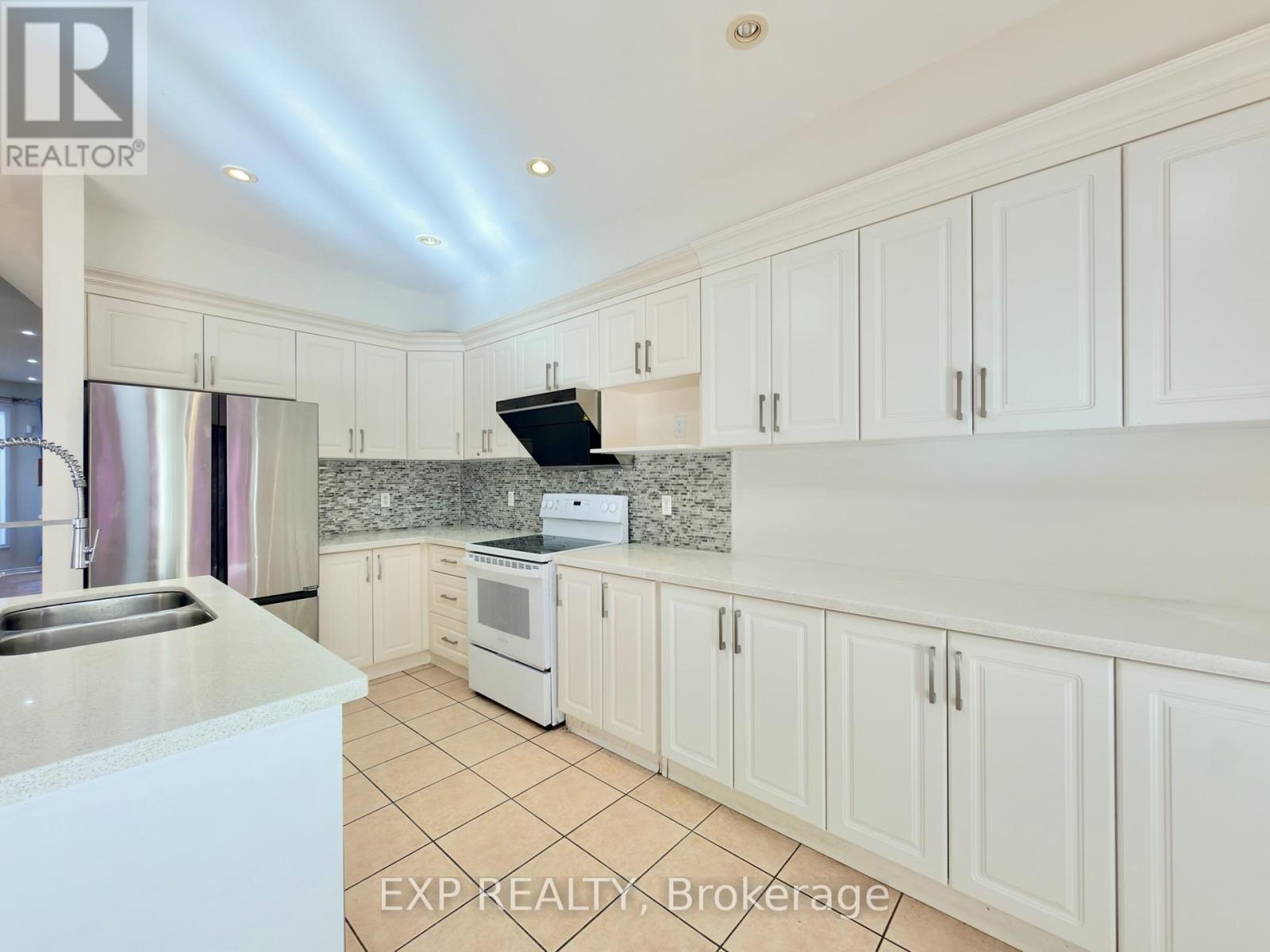 7 DAVIDOFF STREET, Markham (Wismer) — photo 8