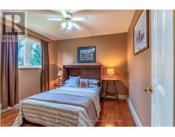 Bedroom 2 - 7262 12/13 Side Road, Clearview, ON L0M1G0 Photo 19