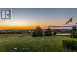 7262 12/13 Side Road, Clearview, ON L0M1G0 Photo 31