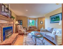 Utility room - 7262 12/13 Side Road, Clearview, ON L0M1G0 Photo 8
