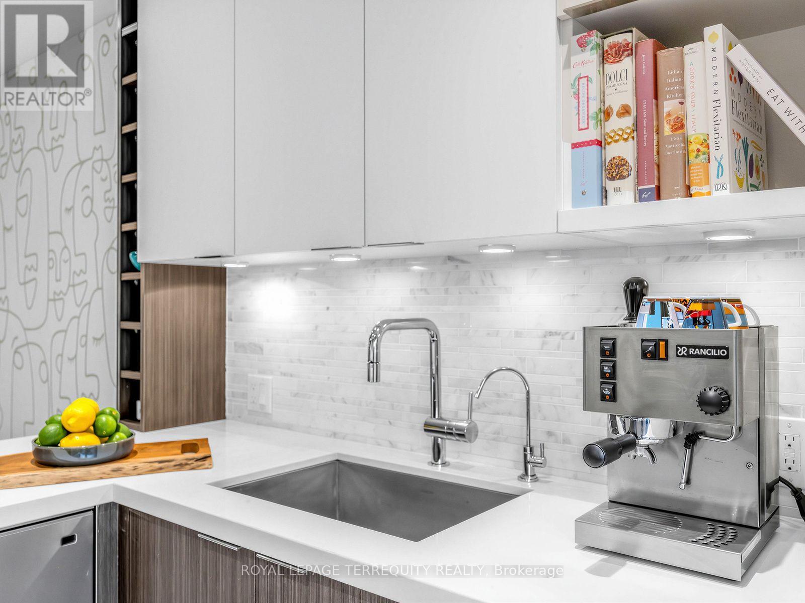 22 MONTYE AVENUE - 11