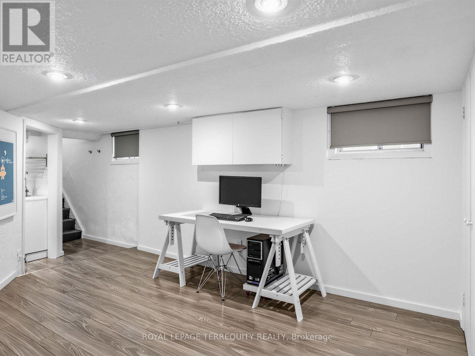 22 MONTYE AVENUE - 18