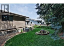 2252 26 Avenue S - photo 33