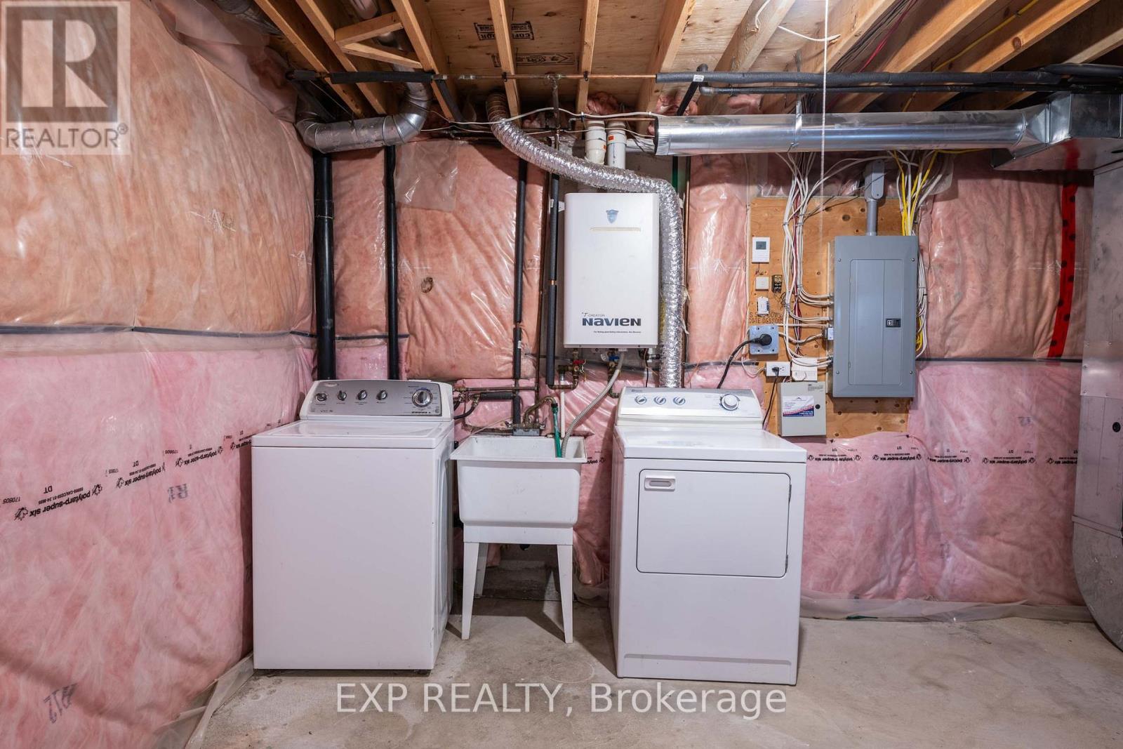 6 PURDY CRESCENT W - Image 34