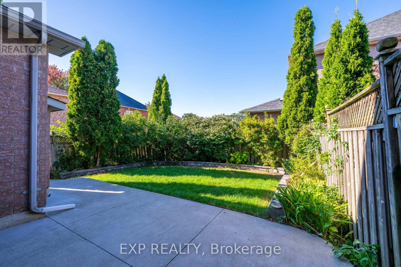 6 PURDY CRESCENT W - Image 38