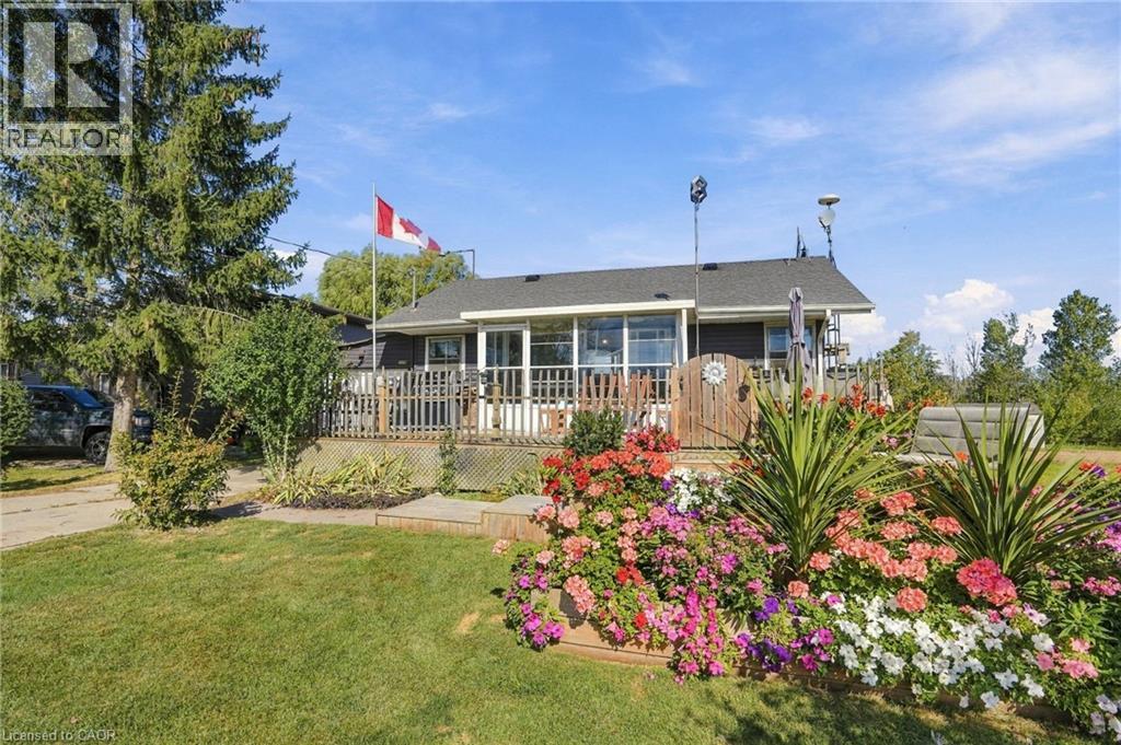 2579 LAKESHORE Road, Dunnville