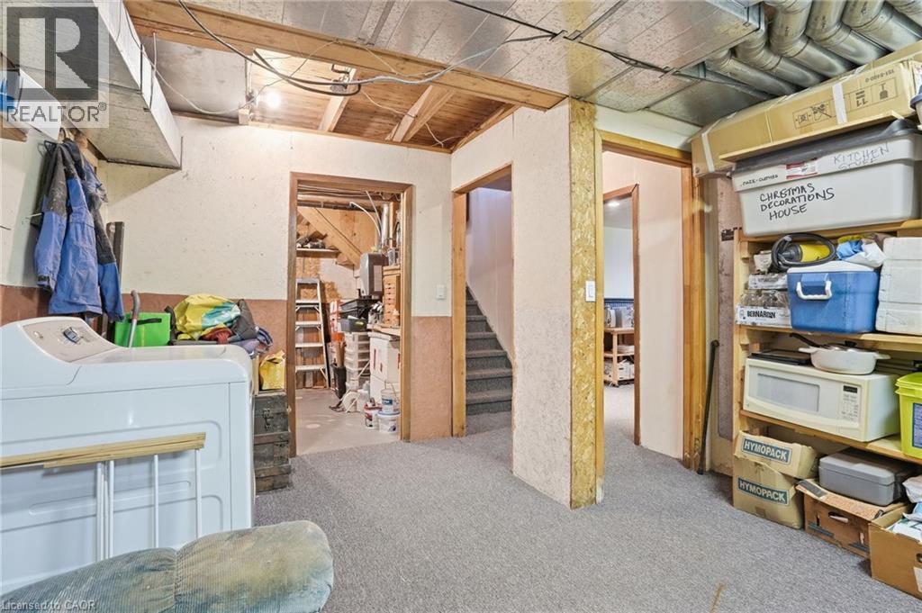 2579 LAKESHORE Road - 24