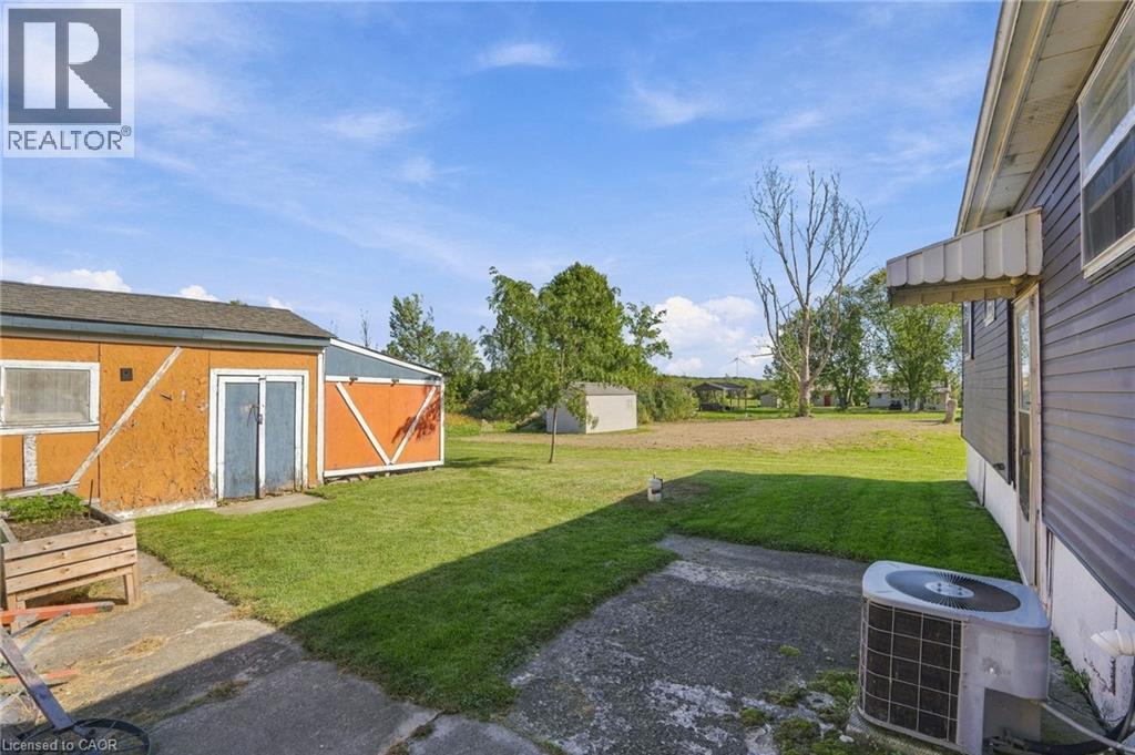2579 LAKESHORE Road - 27