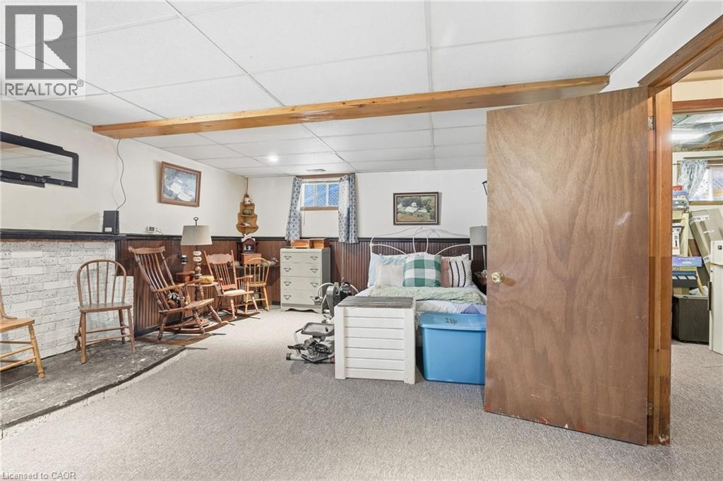 2579 LAKESHORE Road - 21