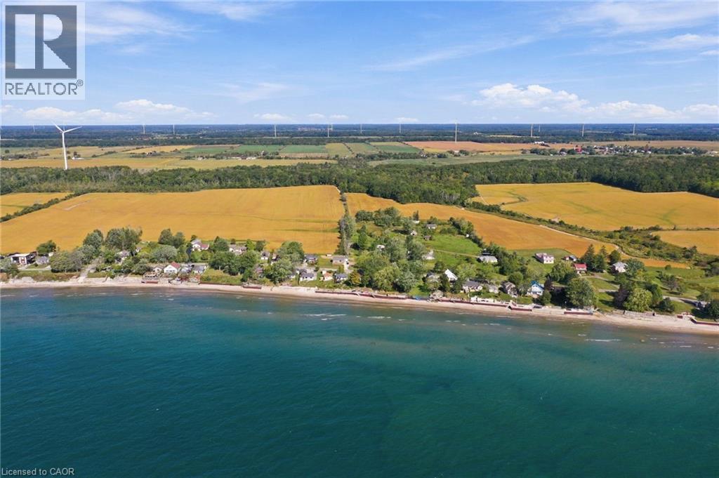 2579 LAKESHORE Road - Image 33