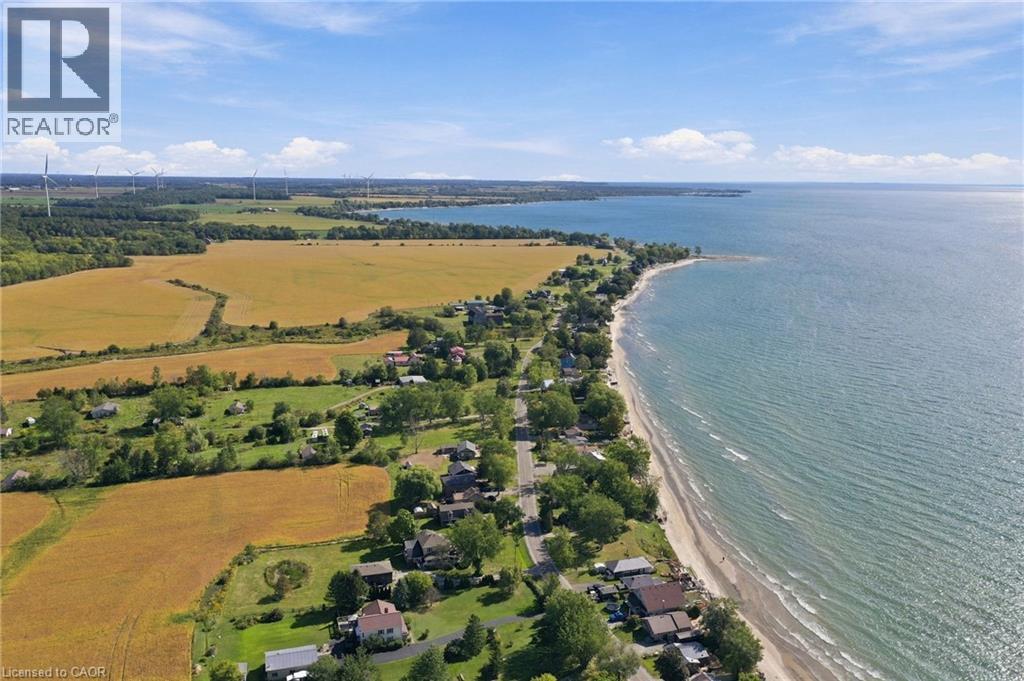 2579 LAKESHORE Road - Image 38