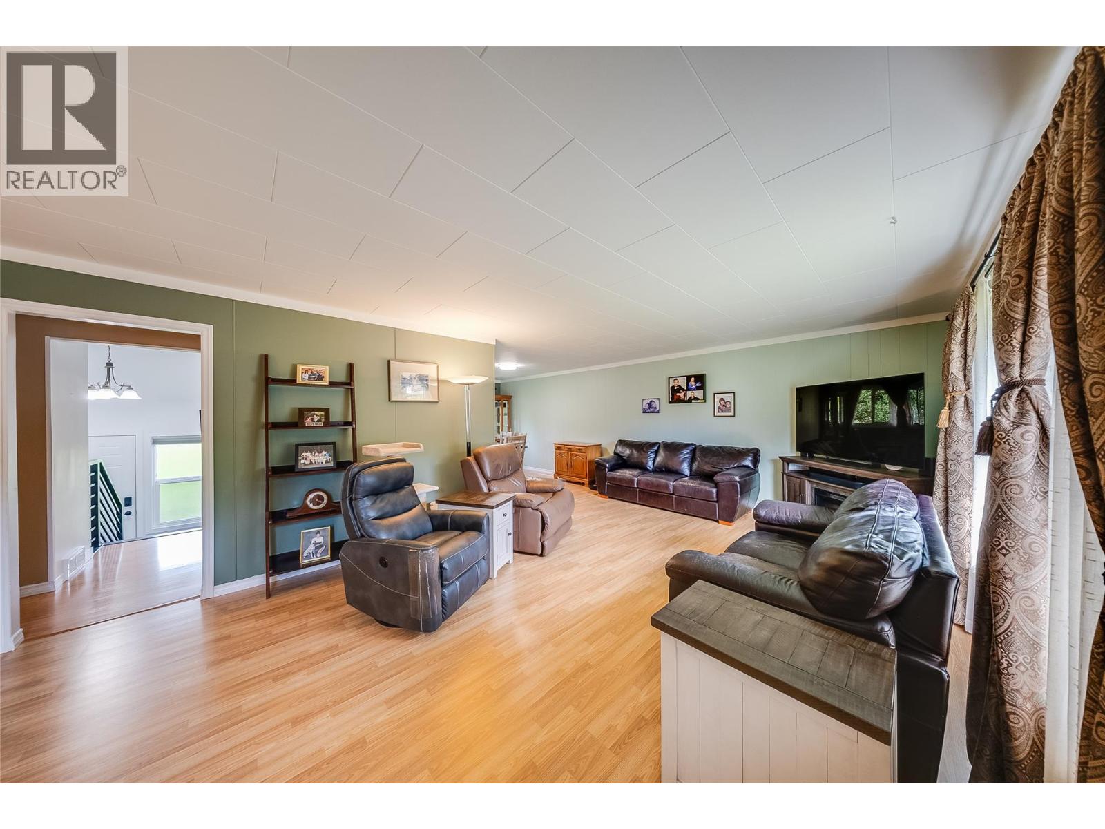 762 5th Avenue - 12