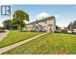 53, 55 Lemoyne Crescent W - photo 2
