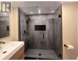 Bsmt - 244 Burbank Drive, Toronto, ON M2K1P8 Photo 13