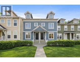 111 Auburn Bay Street SE - photo 1