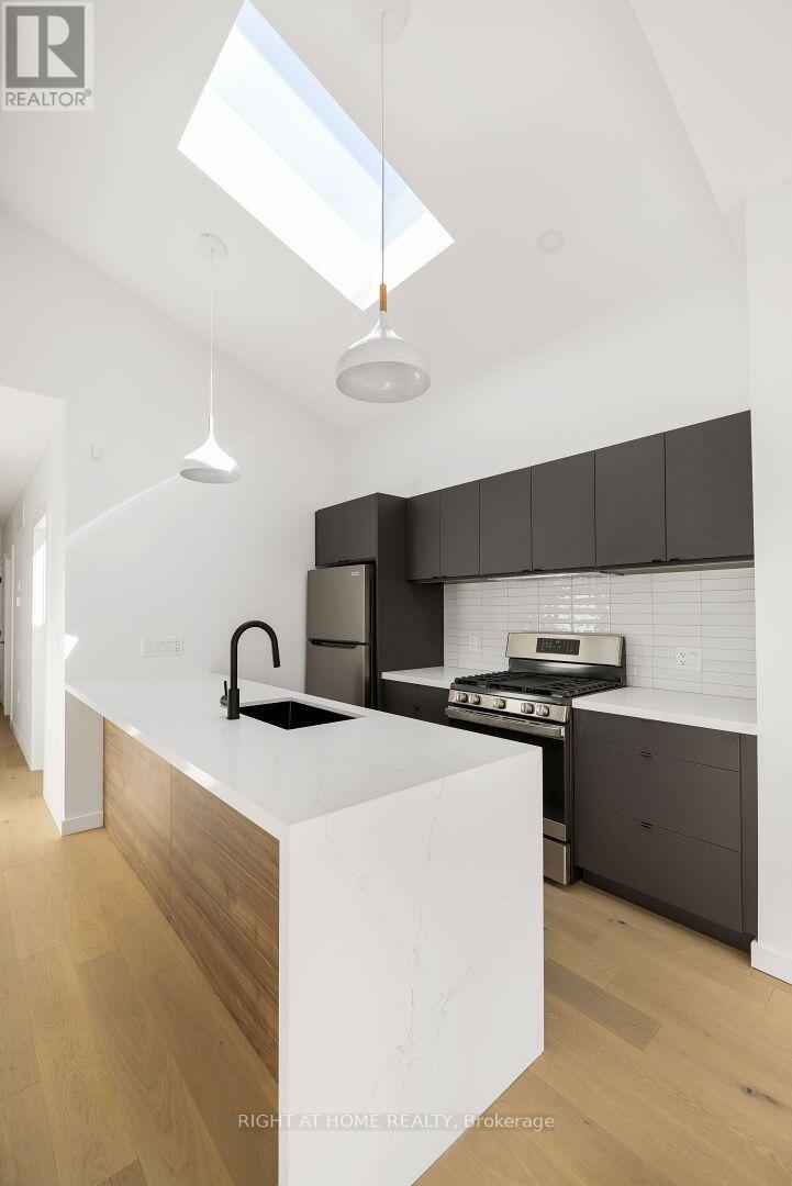 UPPER - 86 LANSDOWNE AVENUE, Toronto (Roncesvalles) — photo 10