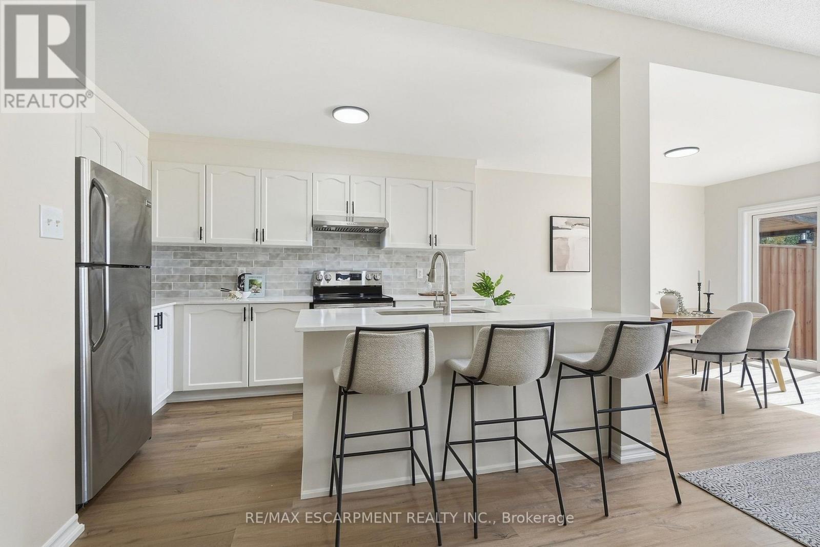 257 SOUTHBROOK DRIVE, Hamilton (Binbrook) — photo 5