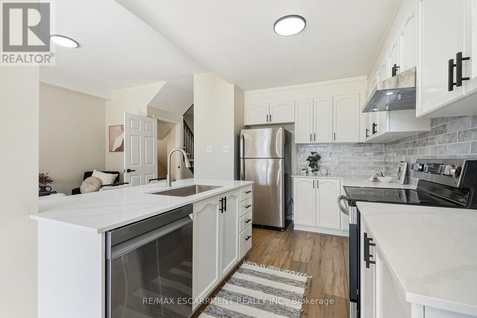 257 SOUTHBROOK DRIVE, Hamilton (Binbrook) — photo 6