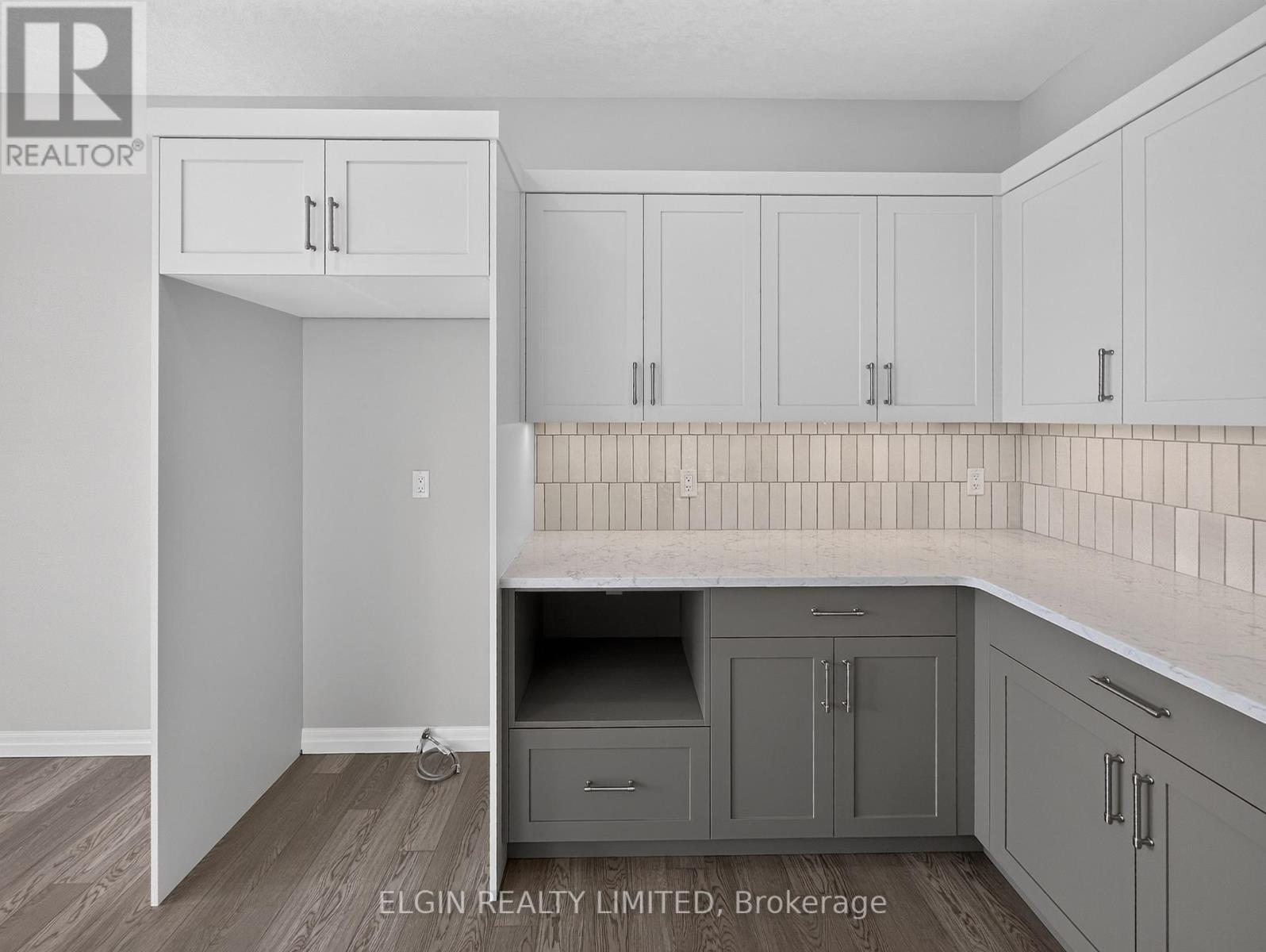 10 HORIZON COURT Property Photo