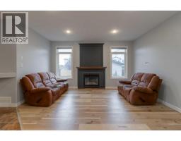 104 Coalbanks Boulevard W - photo 31