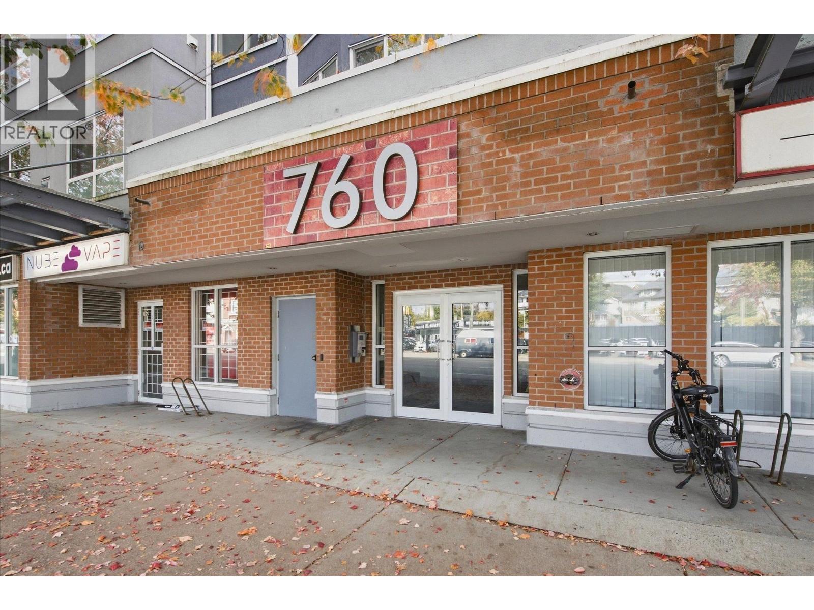 323 760 KINGSWAY, Vancouver