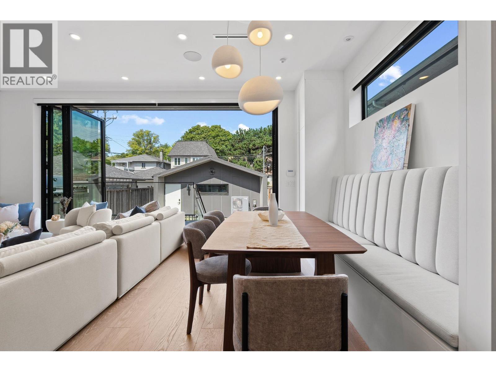 2987 W 40TH AVENUE, Vancouver