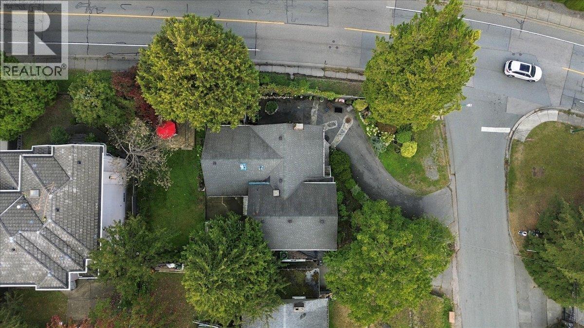 6009 ELGIN AVENUE, Burnaby