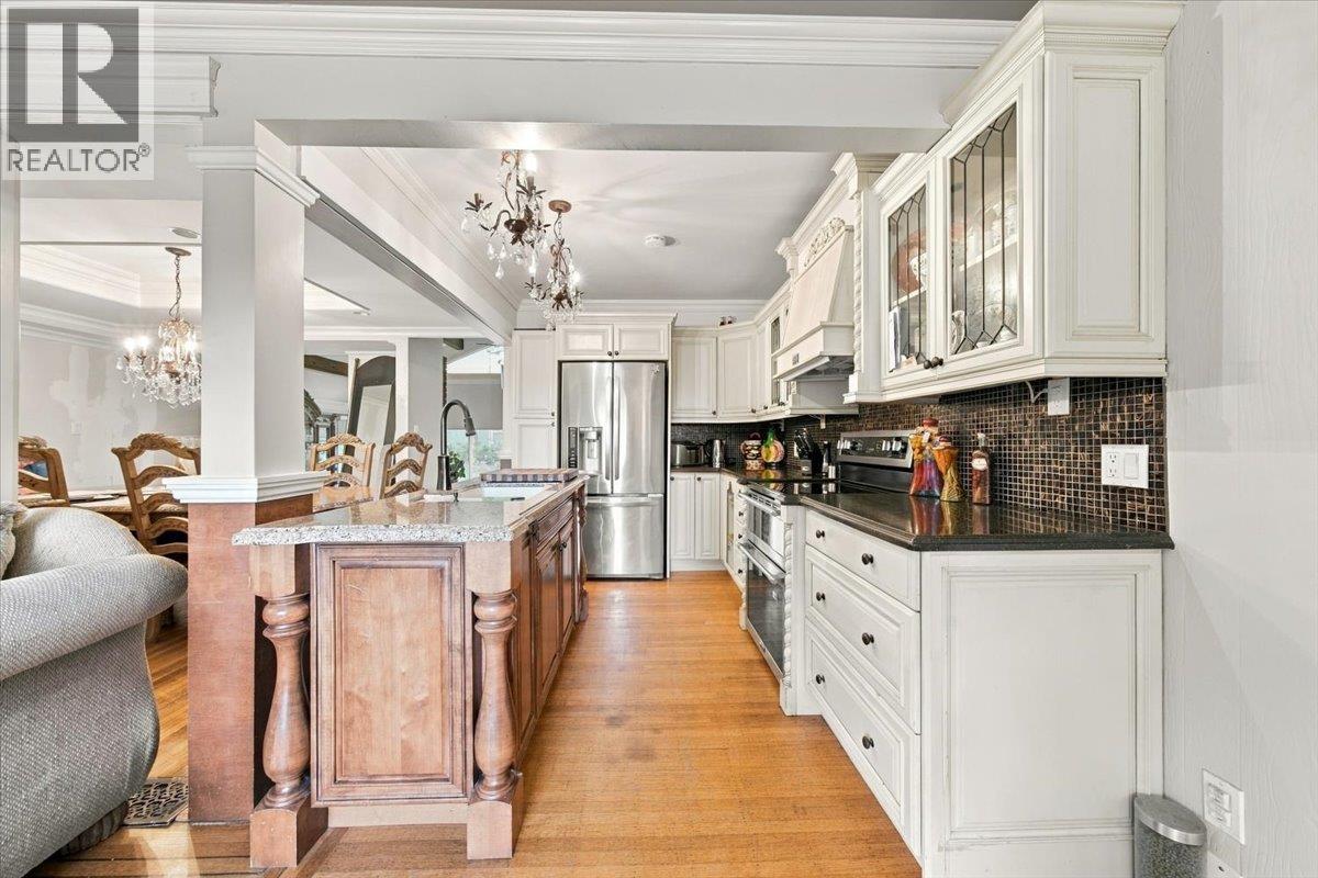 6009 ELGIN AVENUE, Burnaby