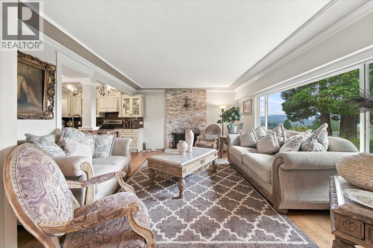 6009 ELGIN AVENUE, Burnaby