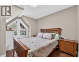 1213 Burkemont Place, Coquitlam, BC V3B0C8 Photo 22