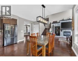 1213 Burkemont Place, Coquitlam, BC V3B0C8 Photo 9