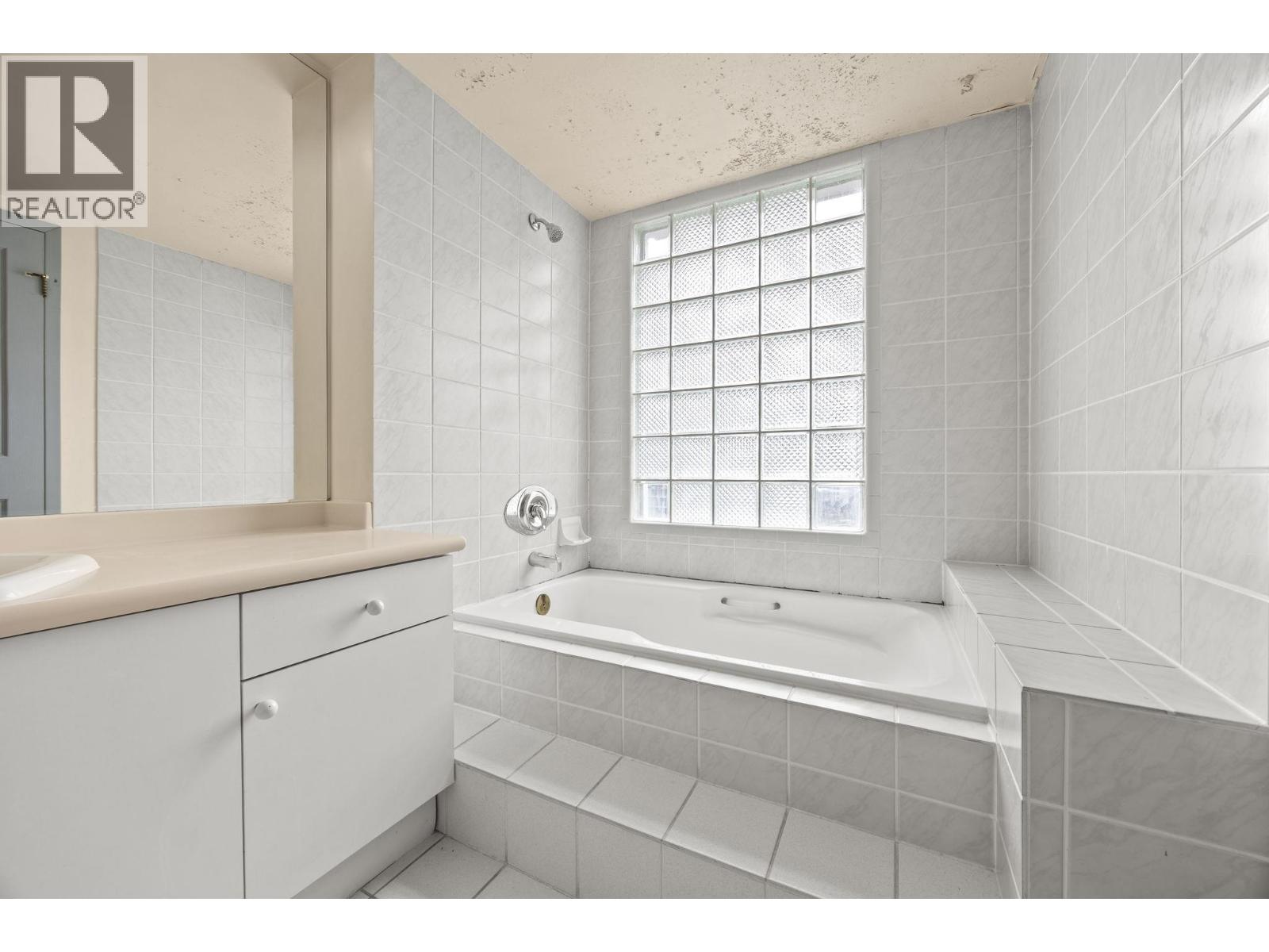 1804 551 AUSTIN AVENUE, Coquitlam - Image 1