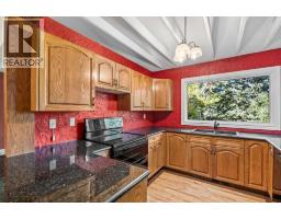 2pc Bathroom - 1336 116 Avenue Sw, Calgary, AB T2W2A5 Photo 14