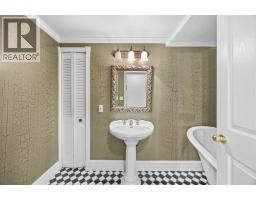 1336 116 Avenue Sw, Calgary, AB T2W2A5 Photo 19