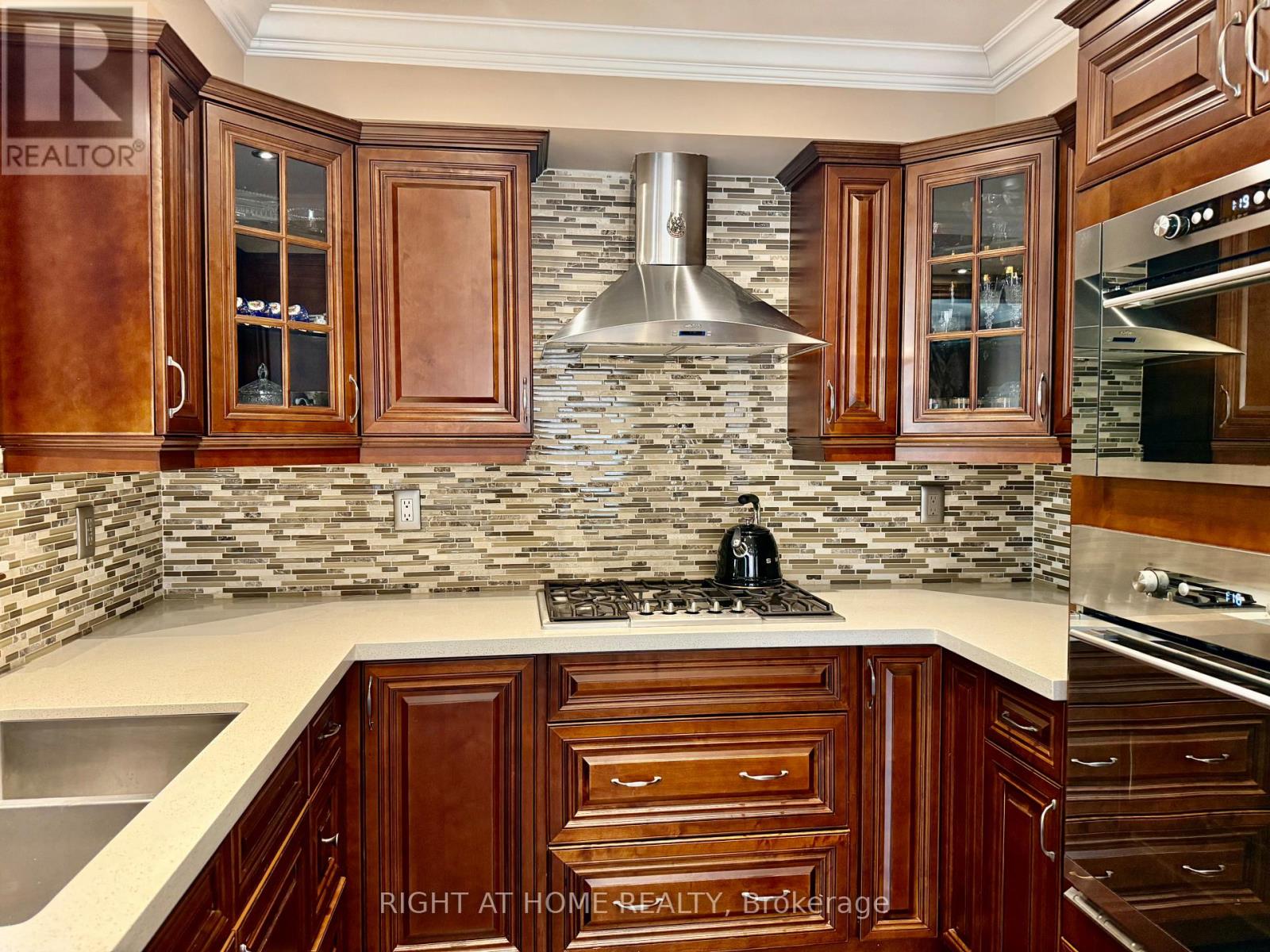 129 FOUR SEASONS CRESCENT - 13